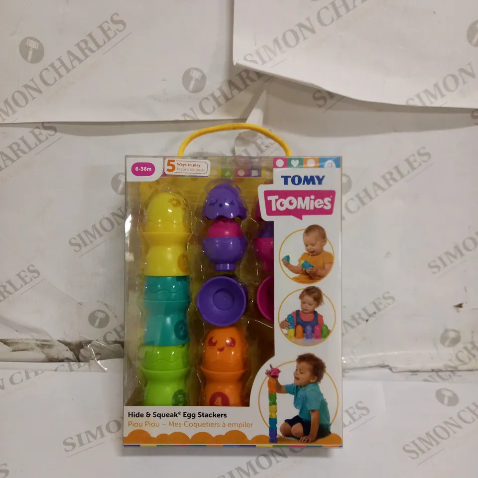 TOMY TOOMIES HIDE & SQUEAK EGG STACKERS 