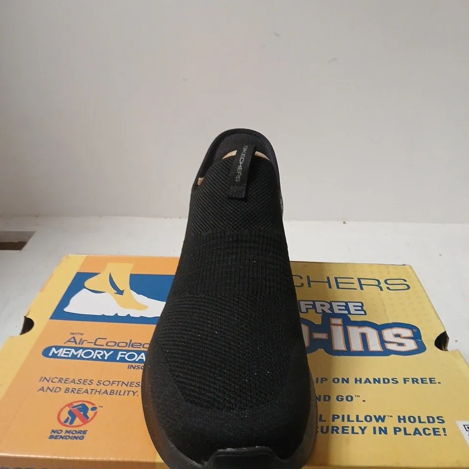 BOXED PAIR OF SKECHERS SLIP-INS MEN'S SLIP-ON SHOES - BLACK, UK 8