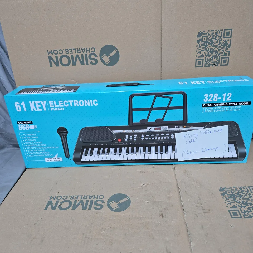 61 KEY ELECTRONIC KEYBOARD PIANO BOXED