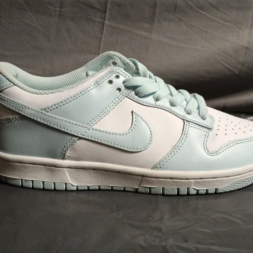 UNBOXED PAIR OF NIKE LOW-TOP SNEAKERS – SWOOSH -UK SIZE 4.5