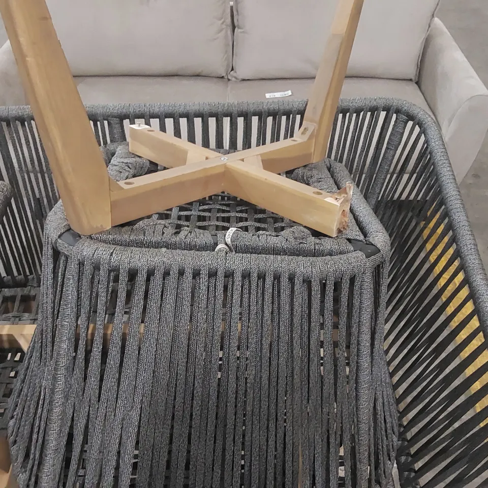 PALLET CONTAINING DAMAGED GARDEN FURNITURE 