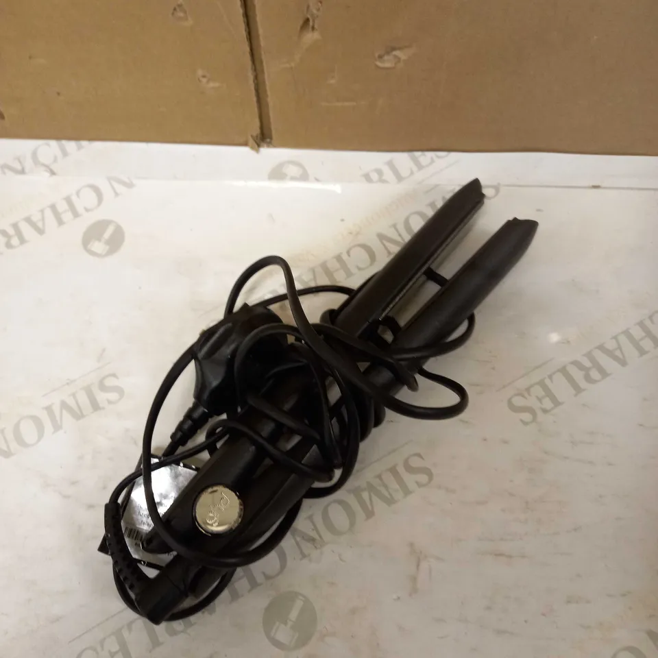 GHD ULTIMATE STYLING GOLD GIFT SET