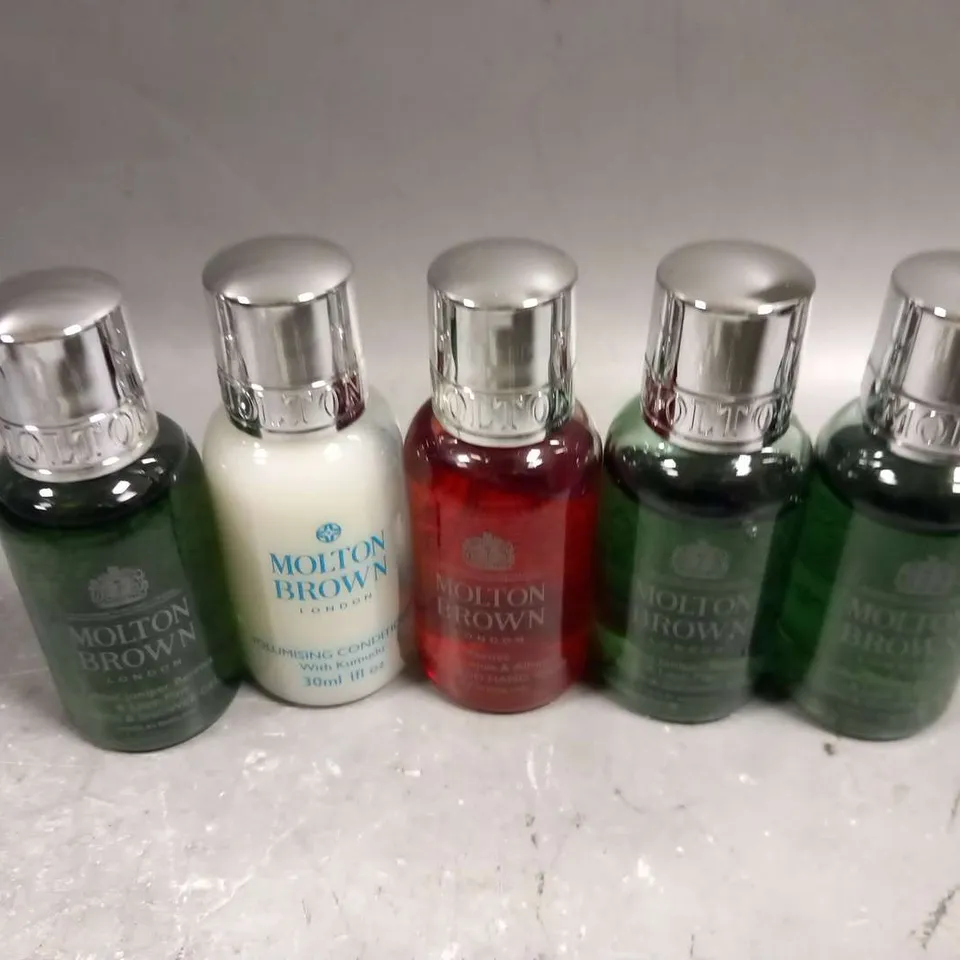 LARGE QUANTITY OF ASSORTED MOLTON BROWN MINATURE PRODUCTS TO INCLUDE SHOWER GELS