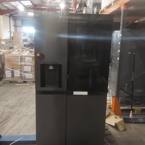 LG INSTAVIEW GSXE91EVAD AMERICAN-STYLE SMART FRIDGE FREEZER - BLACK STEEL