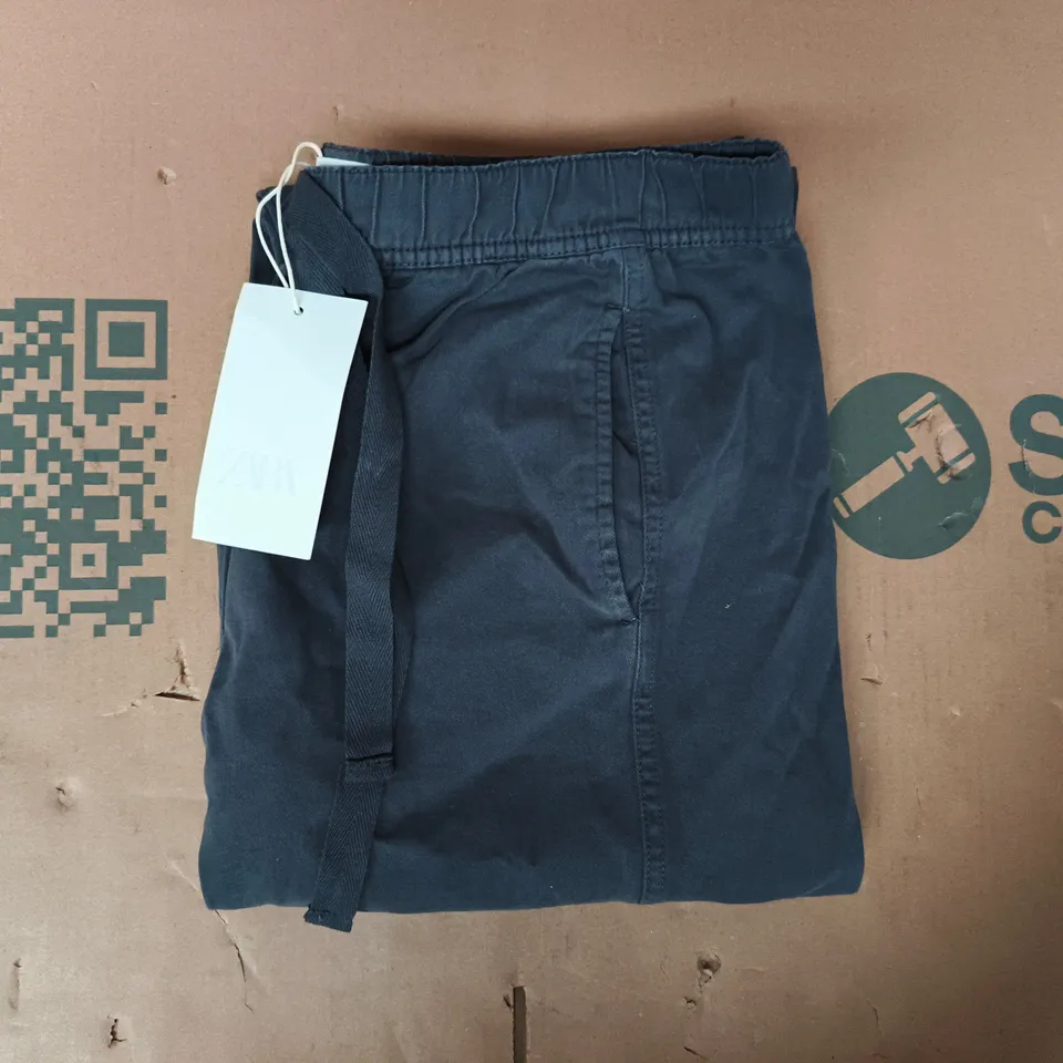 ZARA TROUSERS IN GREY SIZE LARGE