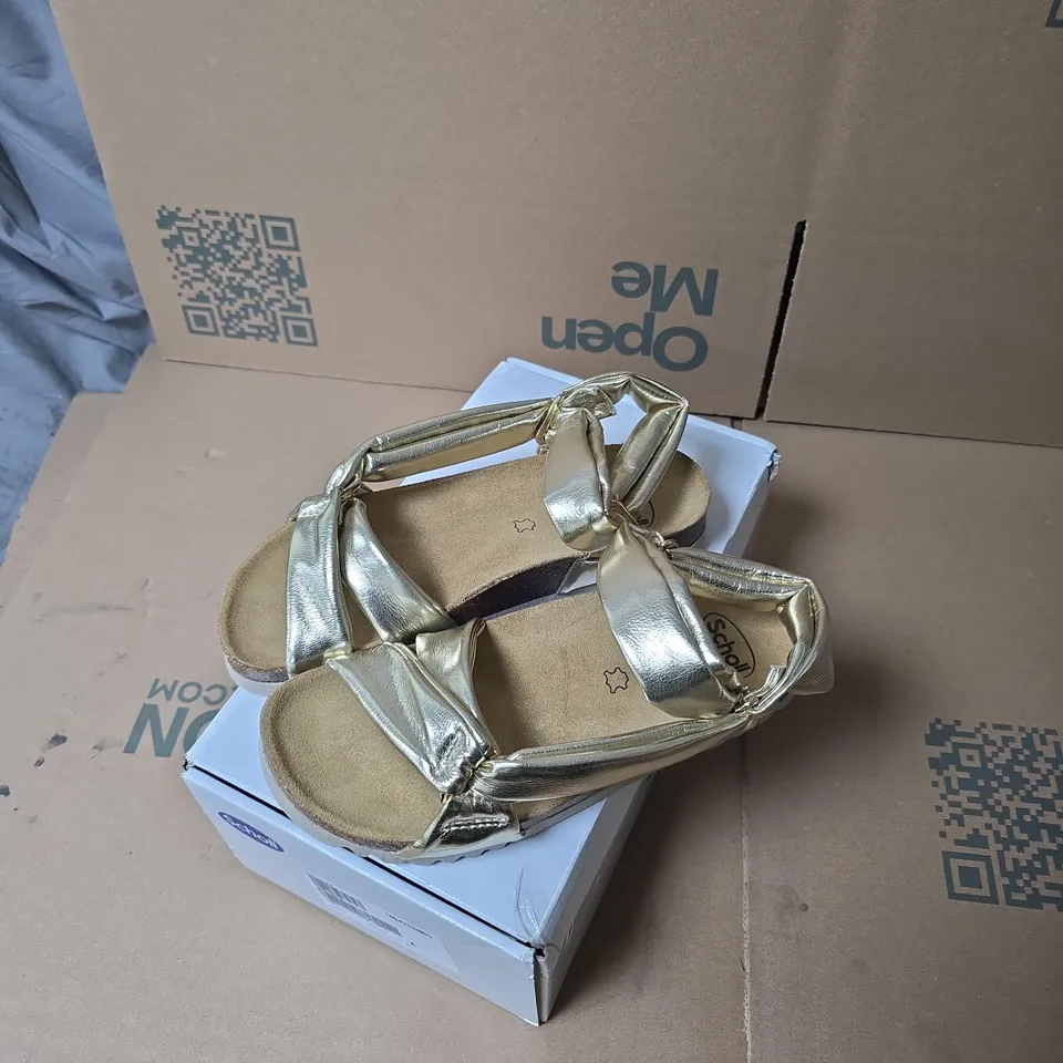 UK 4.5 SCHOLL SOFTSTEP SANDALS – WOMEN’S GOLD METALLIC (EU 37)