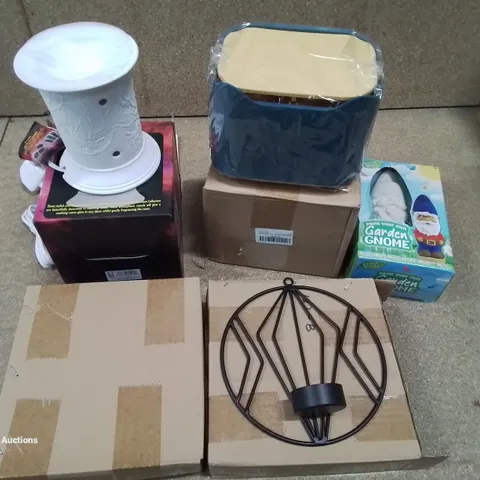 APPROXIMATELY 5 BRAND NEW BOXED ITEMS.