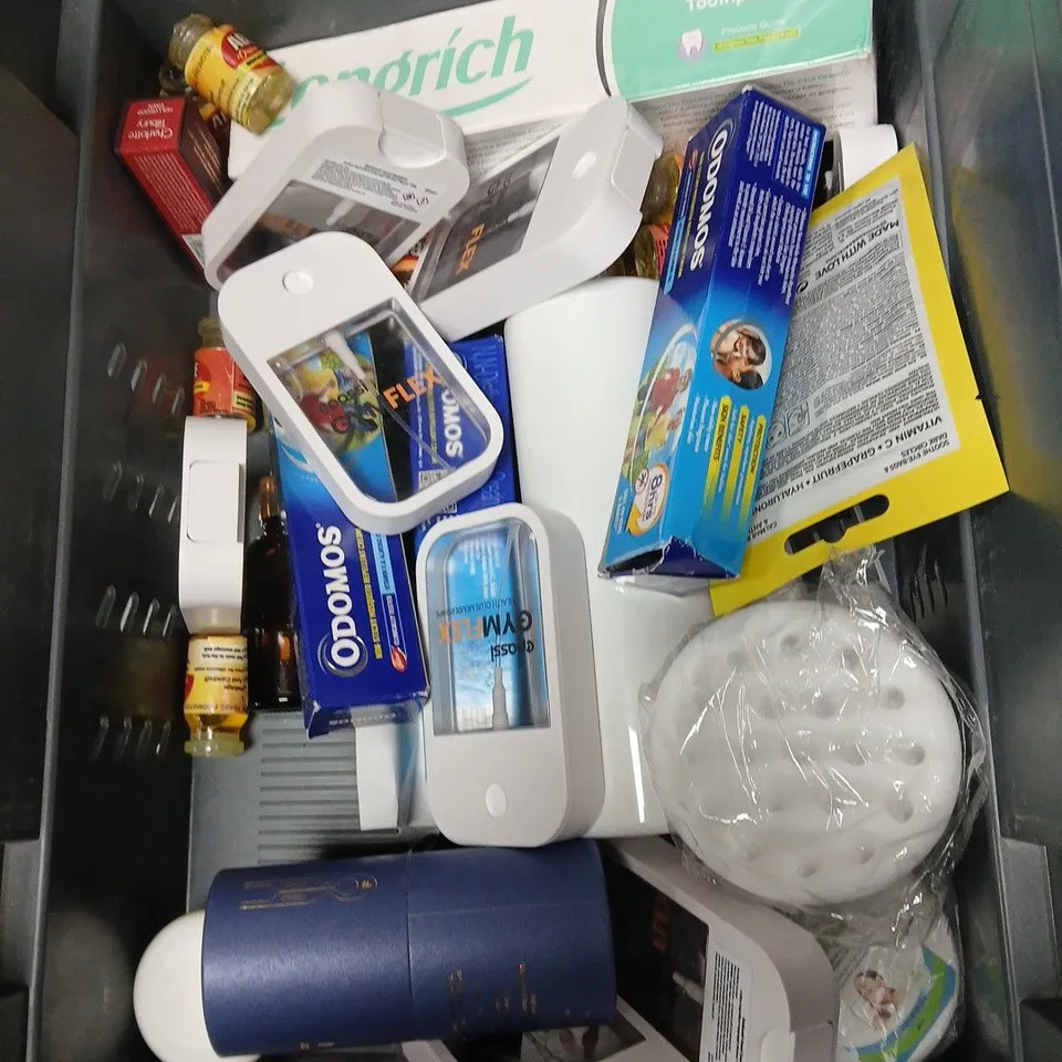 APPROXIMATEY 20 ASSORTED HEALTH AND BEAUTY PRODUCTS TO INCLUDE GAVE CARE BODY LOTION, GYM FLEX HAND SANITISER AND LONGRICH TOOTHPASTE