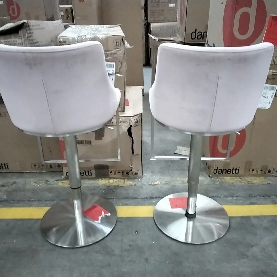 PAIR OF DANETTI FORM PINK VELVET GAS LIFT BAR STOOLS 