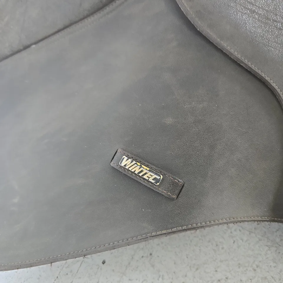 WINTEC SADDLE – BLACK LEATHER WITH SUEDE SEAT (USED) SIZE UNSPECIFIED