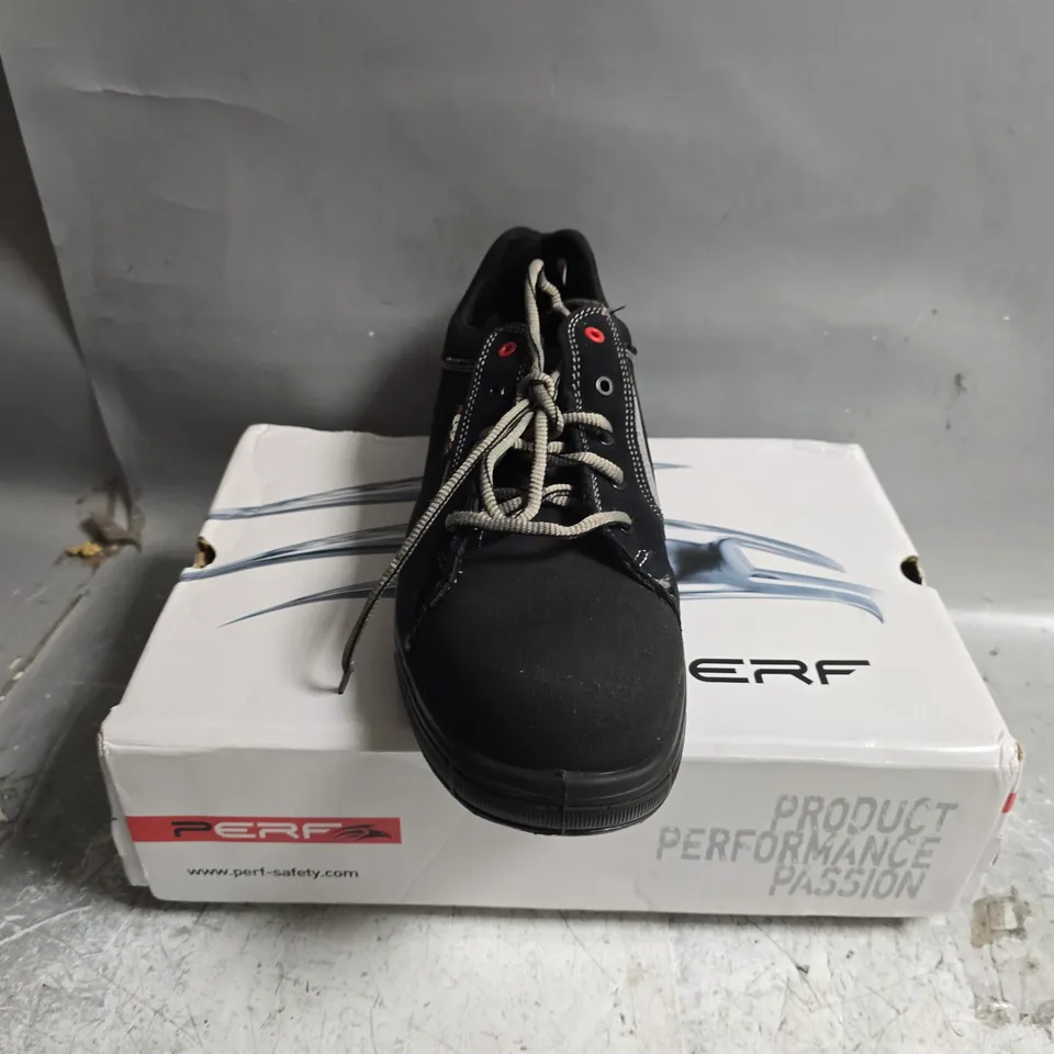 BOXED PAIR OF PERF-SAFETY TYSON LOW BASEBALL TRAINERS IN BLACK - SIZE 12