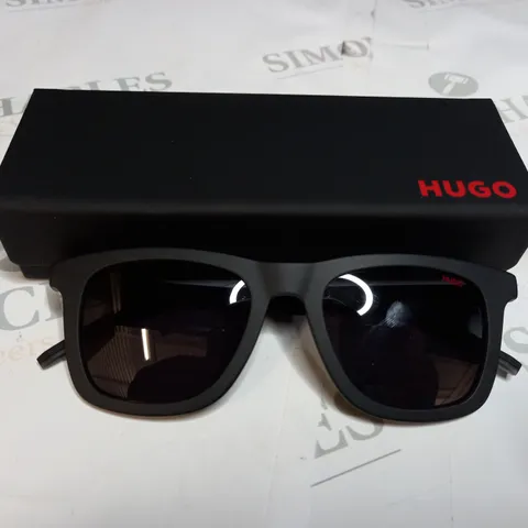 BOXED HUGO BOSS SUNGLASSES