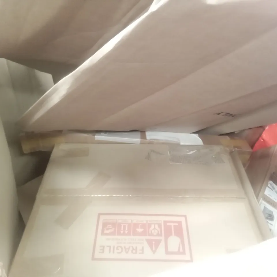 PALLET OF ASSORTED ITEMS INCLUDING LAPTOP BED TABLE, SILVER VALLEY AEROBIC STEP, KEPLIN PICK UP TOOL, FULL RANGE STEREO SPEAKERS, OVAL TOILET SEAT, LED DESK LAMP 