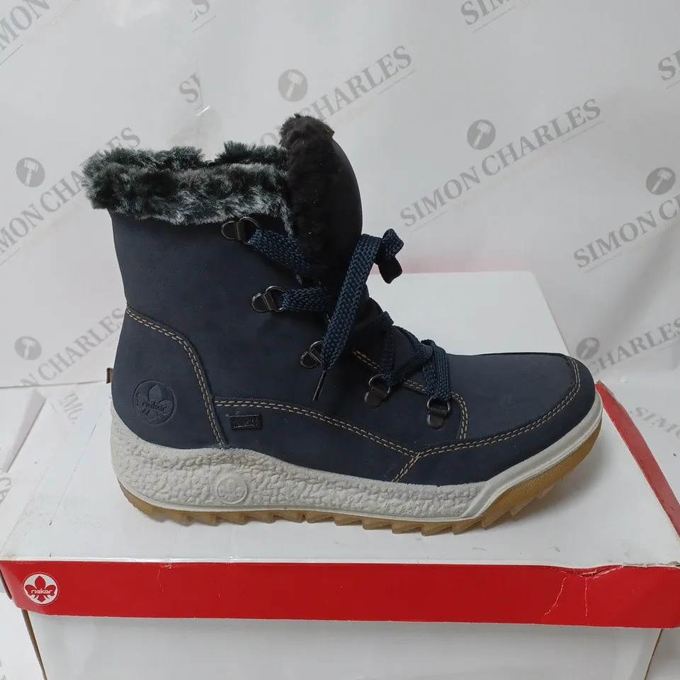 BOXED PAIR OF RIEKER WARM HIKING BOOTS, NAVY - SIZE 6 