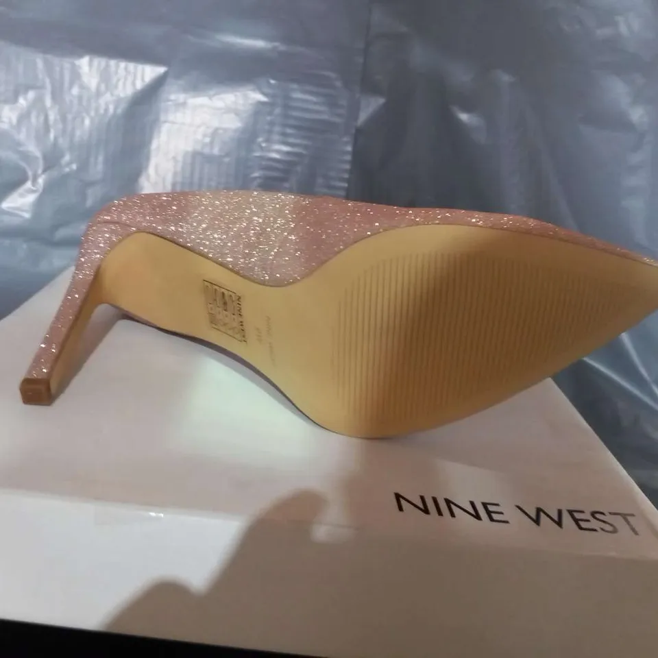 BOXED NINE WEST TATIANA PALE PINK SYNTHETIC COURTS SIZE 9