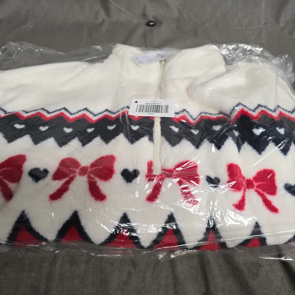 GILLY HICKS WOMEN'S FLEECE ROBE – WHITE WITH RED BOW PATTERN, SMALL 