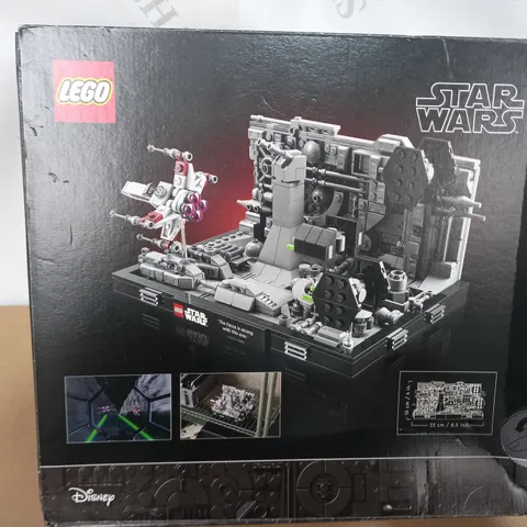 LEGO STAR WARS DEATH STAR TRENCH RUN DIORAMA 75329