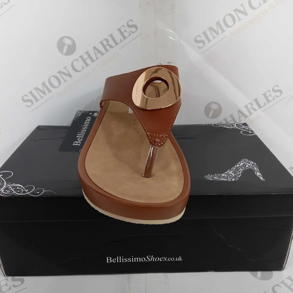BOXED BELLISSIMO PLATFORM SHOE IN TAN - SIZE 6