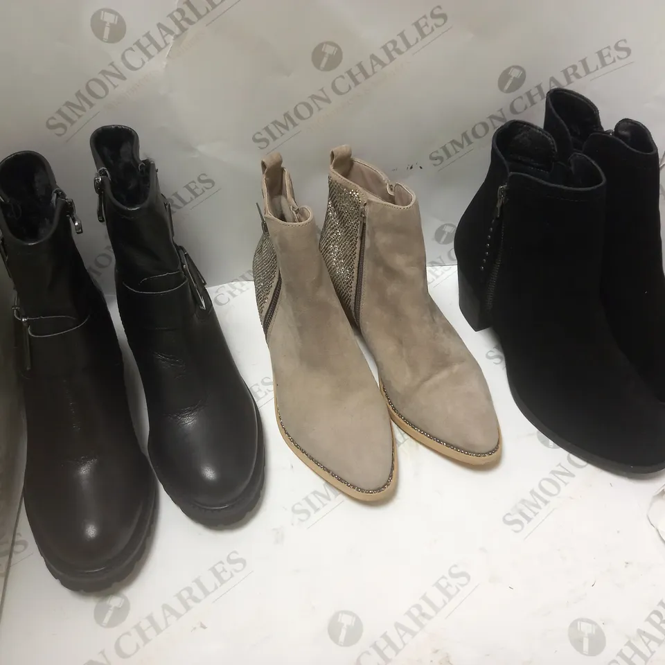 3 X BOOTS INCLUDING SUADE AND LEATHER COLOURS BLACK AND BEIGE