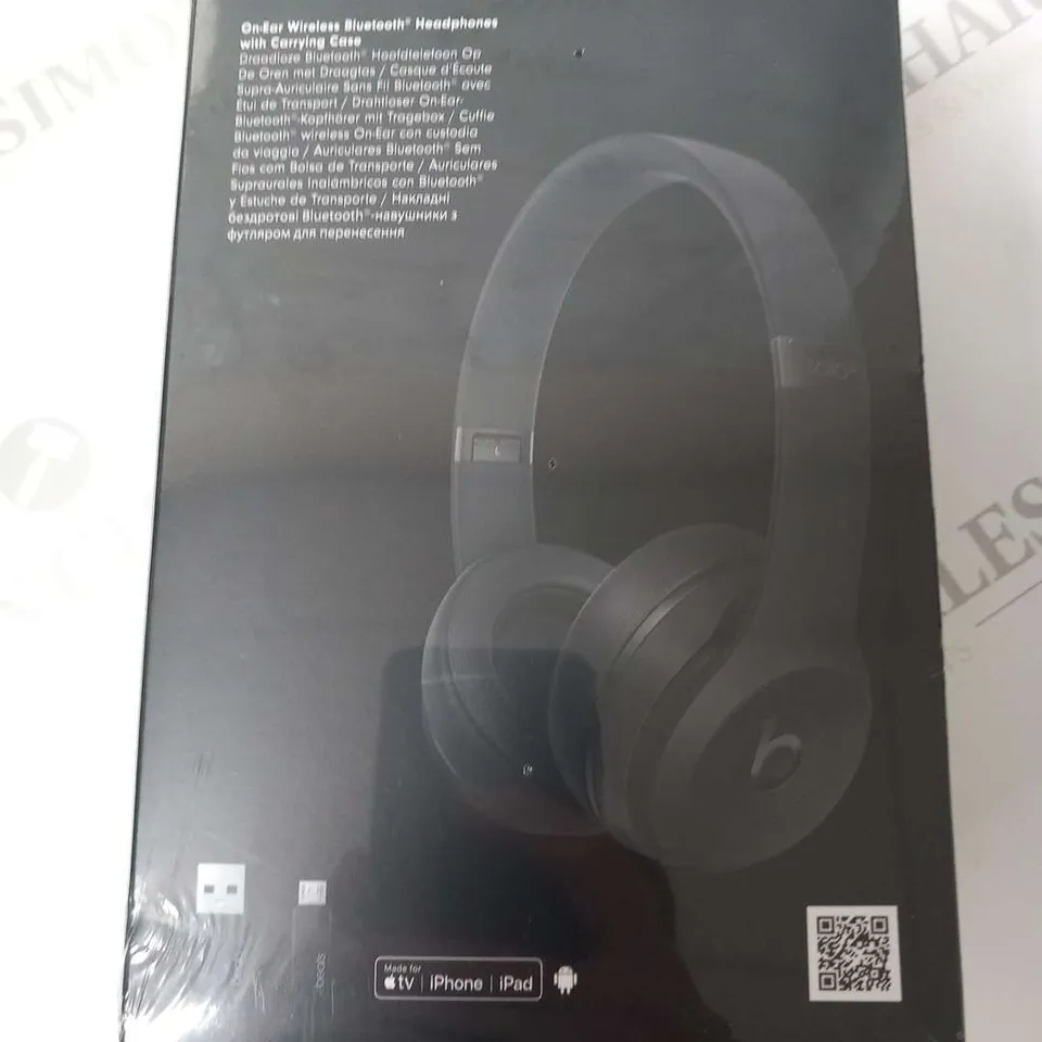 BOXED AND SEALED BEAT SOLO3 ON EAR WIRELESS BLUETOOTH HEADPHONES WITH CARRYING CASE