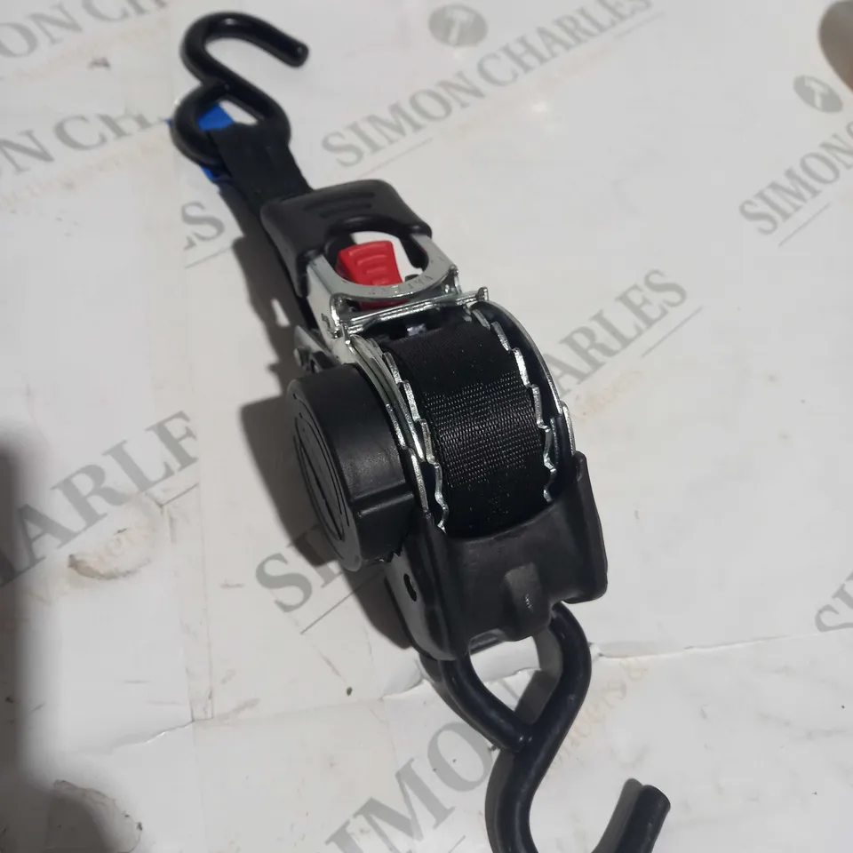 AUTO RETRACTABLE RATCHET TIE DOWN