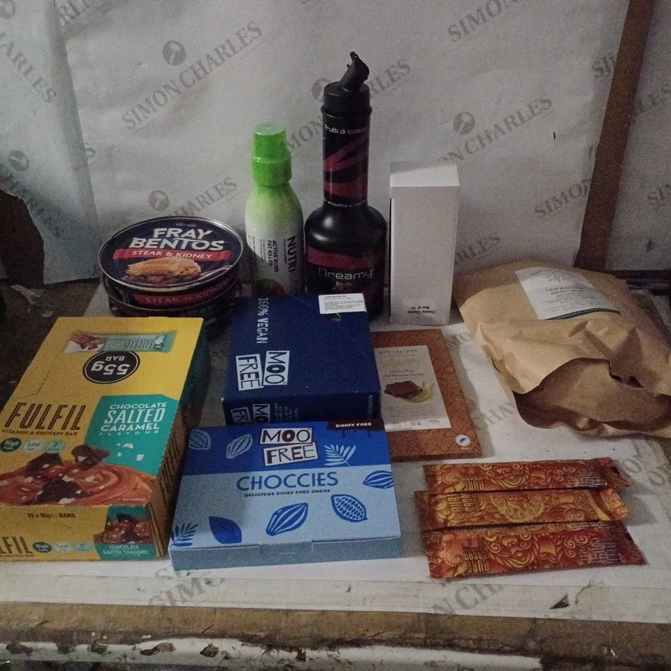 GROUP OF APPROX 10 ASSORTED FOOD ITEMS TO INCLUDE PIES, CHOCOLATE, TEA ETC