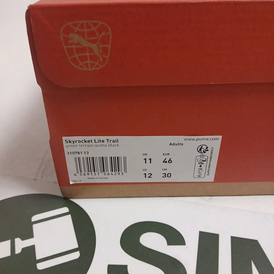 PUMA SKYROCKET LITE TRAIL SHOES - UK 11, GREEN/BLACK