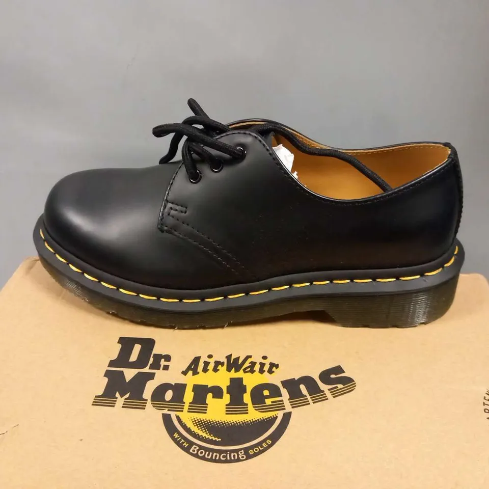 BOXED DR MARTENS DERBIES SIZE 3