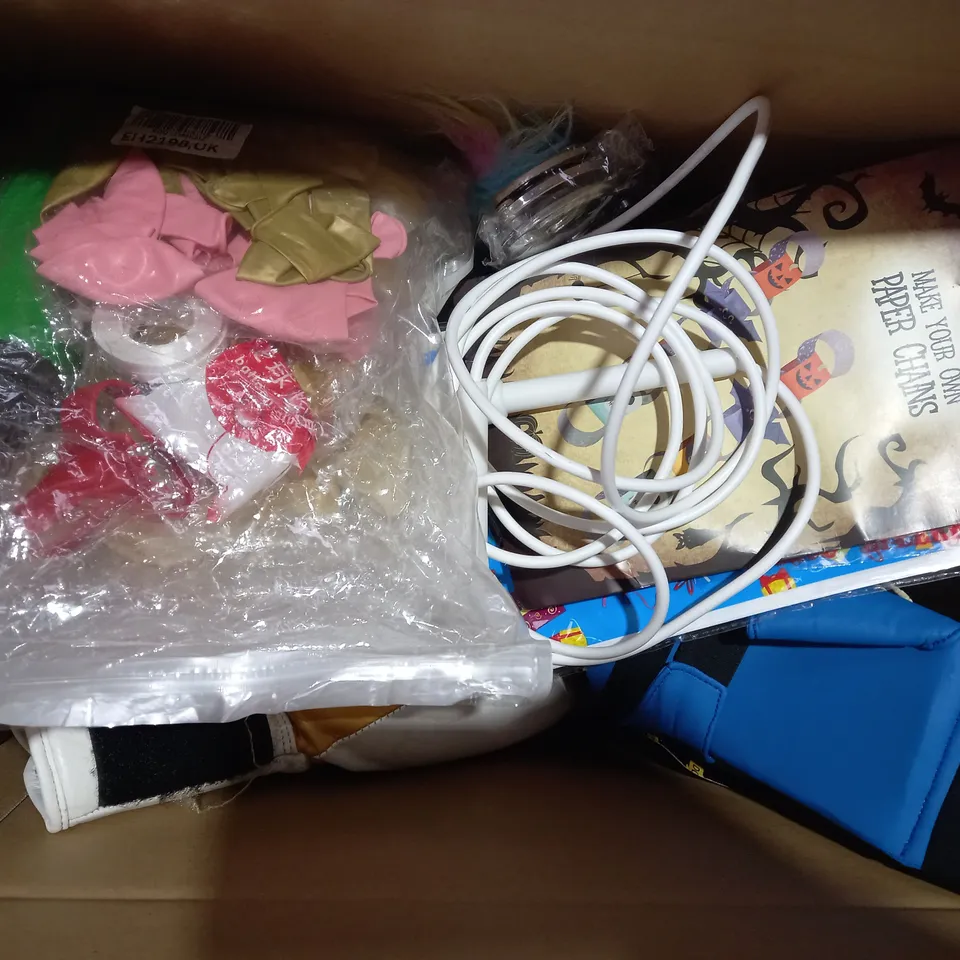 BOX OF APPROXIMATELY 10 ASSORTED TOYS AND GAMES TO INCLUDE KITOONS CRY BABIES, PORSCHE RUBIK'S CUBE, BLITZ PAIR OF TRAINING/BOXING GLOVES, ETC