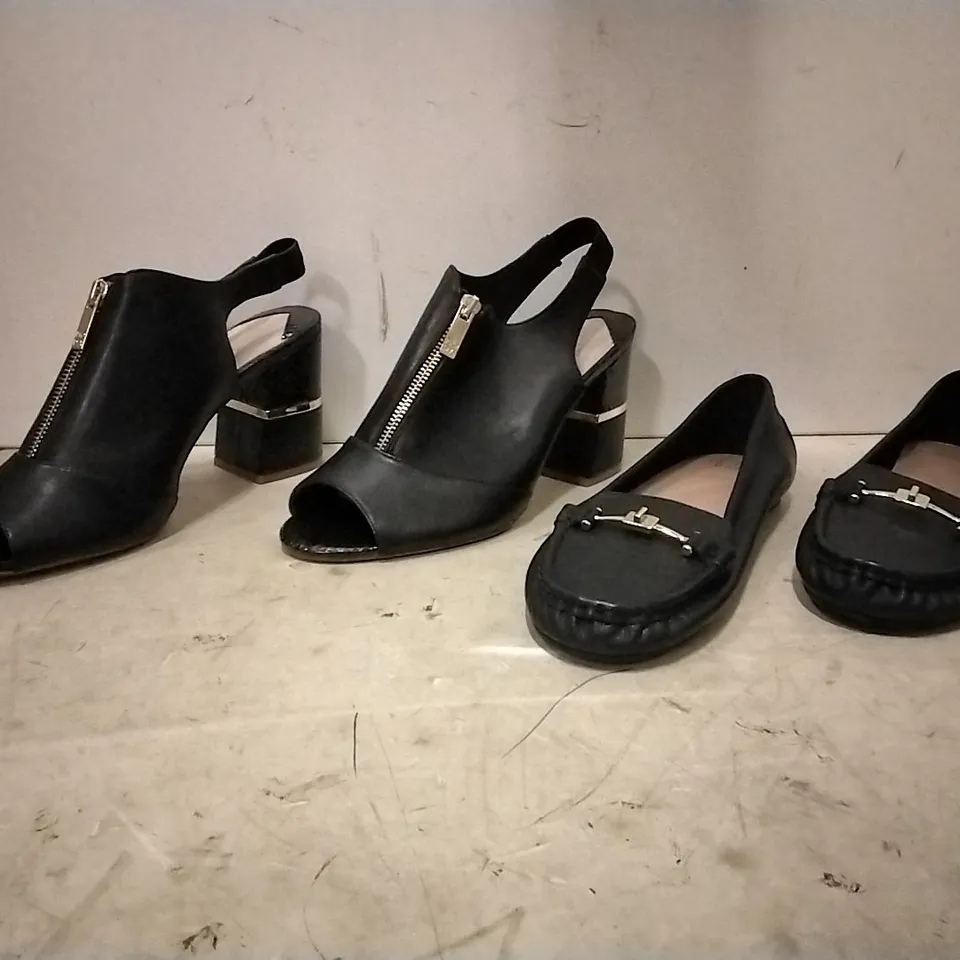 BOXED MODA IN PELLE HEELS IN BLACK CROC PRINT SIZE 8 AND DUNE LOAFERS SIZE 6