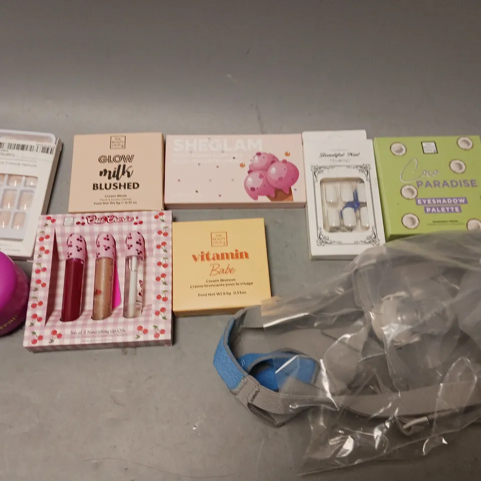 BOX OF APPROXIMATELY 15 COSMETIC ITEMS TO INCLUDE SHEGLAM CHEEKS BLUSH TRIO, GLOW MILK BLUSHED, AND VITAMIN BABE ETC.