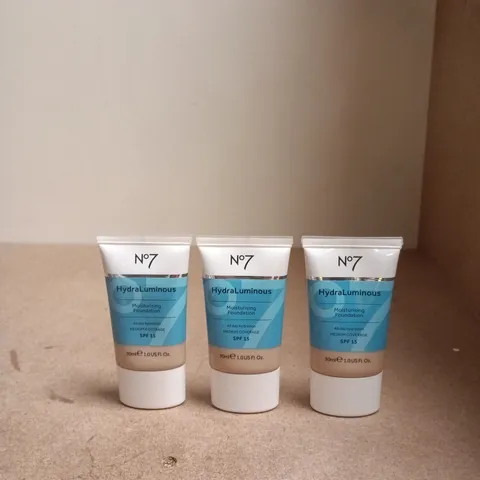 BOOTS NO7 HYDRALUMINOUS FOUNDATION – WARM IVORY 30ML X3
