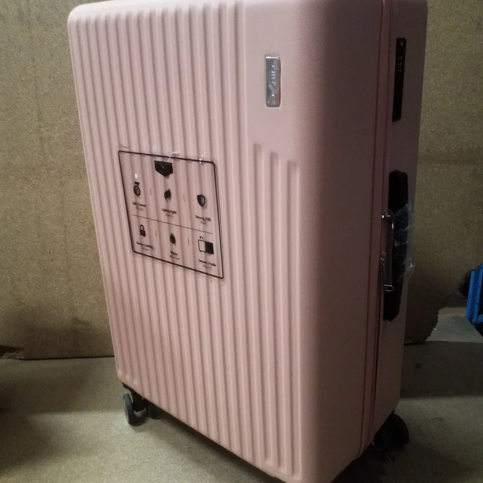 BOXED LUGG VACAY 28" TRAVEL SUITCASE - CLAY