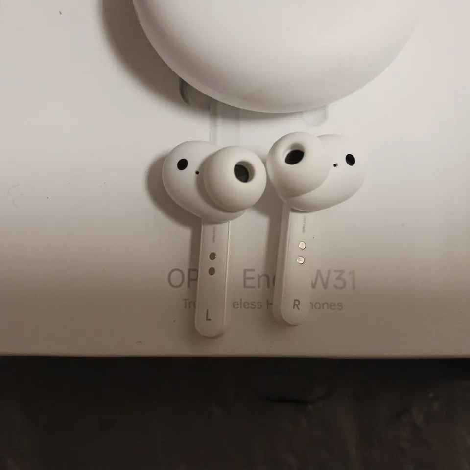 BOXED OPPO ENCO W31 TWS EARPHONES