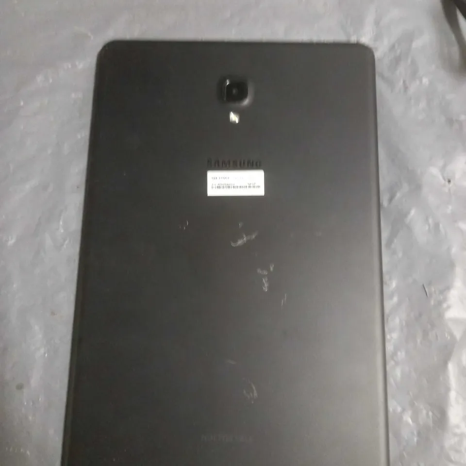 SAMSUNG GALAXY TAB A 32GB SM-T590