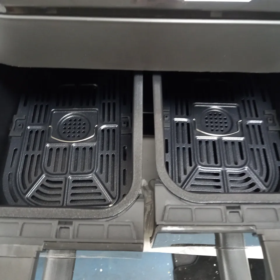 BOXED INSTANT VORTEX 8 IN 1 DUAL AIR FRYER 