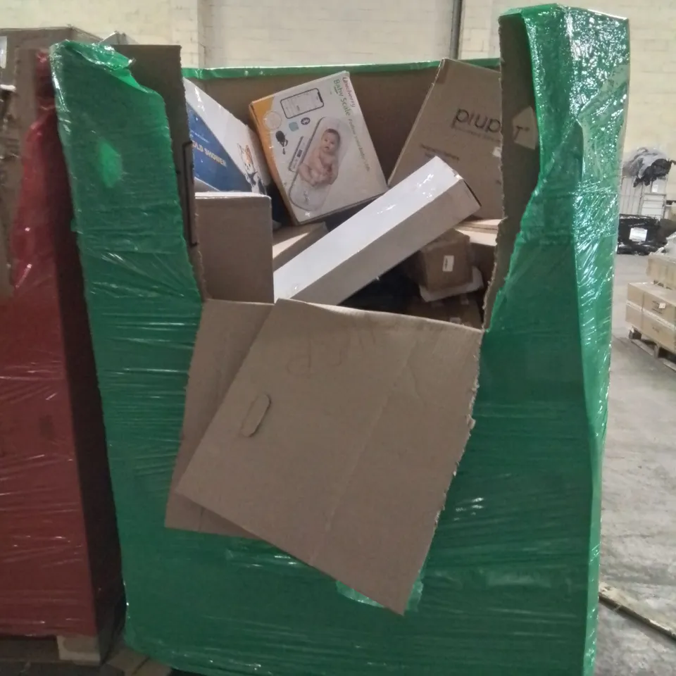 PALLET CONTAINING VARIOUS ASSORTED ITEMS TO INCLUDE: BABY SCALES, HOT AND COLD SHOWER UNIT, BATHROOM TAPS, ETC.