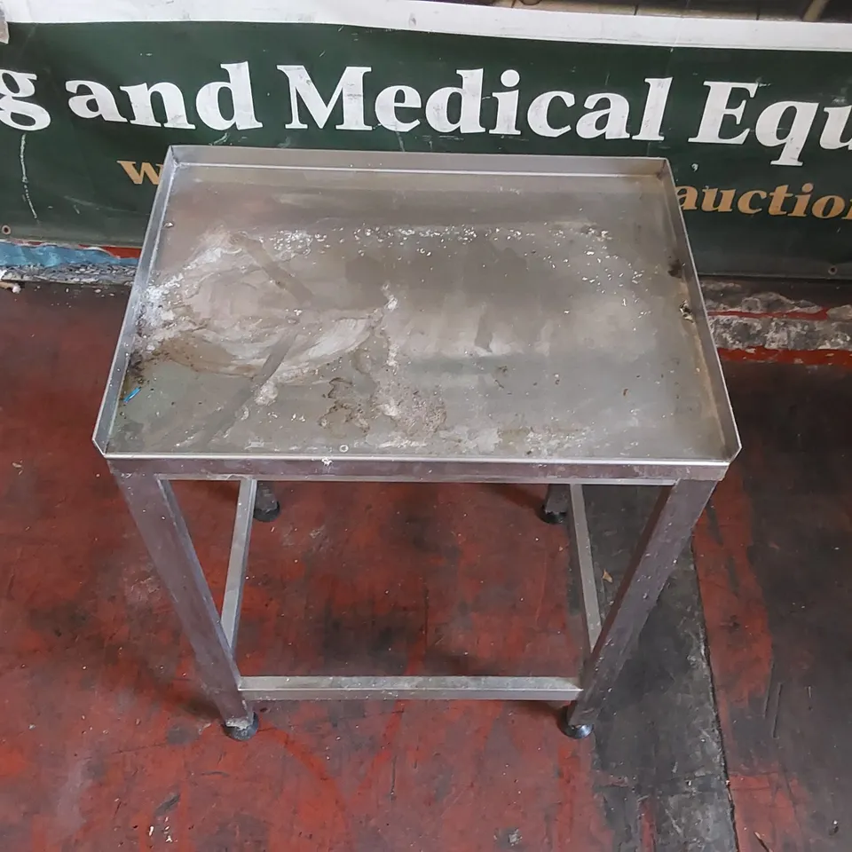 METAL PREP TABLE 
