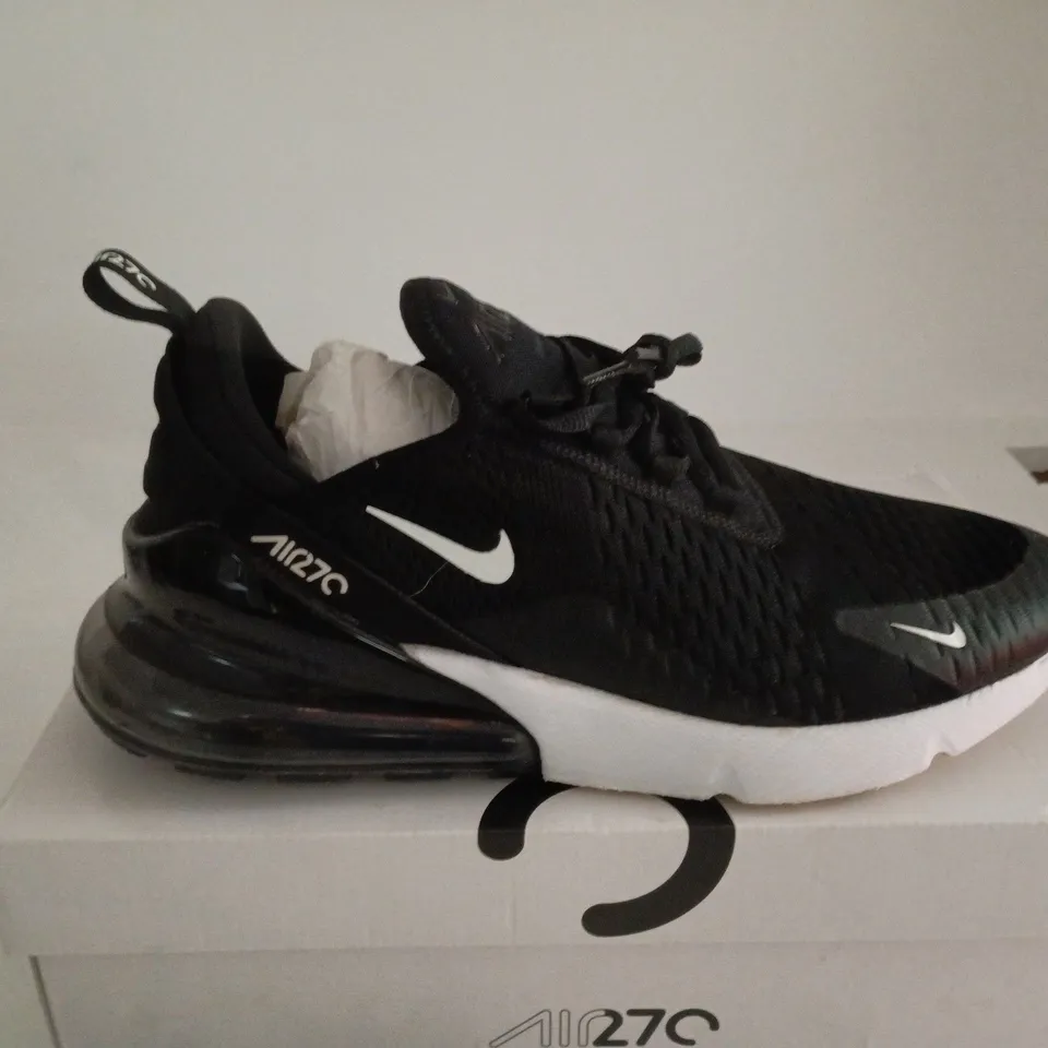 NIKE AIR MAX 270 BLACK TRAINER UK 9 BOXED