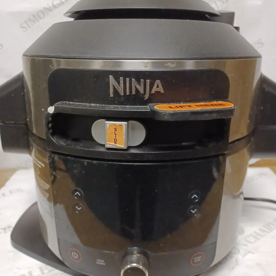 NINJA FOODI SMARTLID MULTI-COOKER