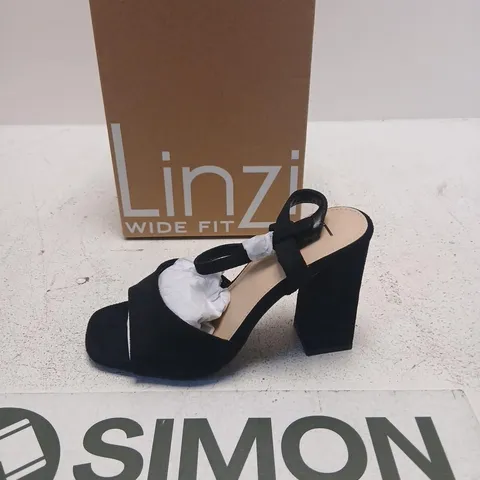 LINZI WIDE FIT WOMEN'S SANDALS β MONROE SIZE 5 BLACK SUEDE