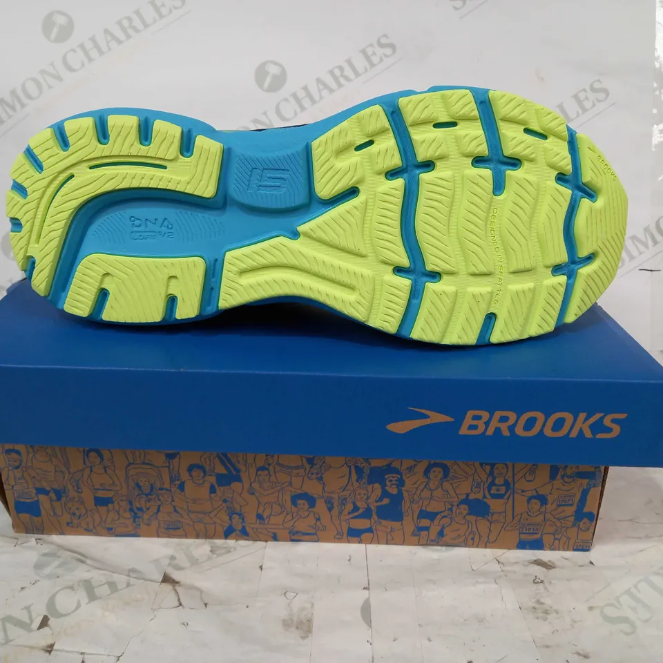 BOXED PAIR OF BROOKS GHOST SHOES IN NAVY/BLUE/LIME UK SIZE 8
