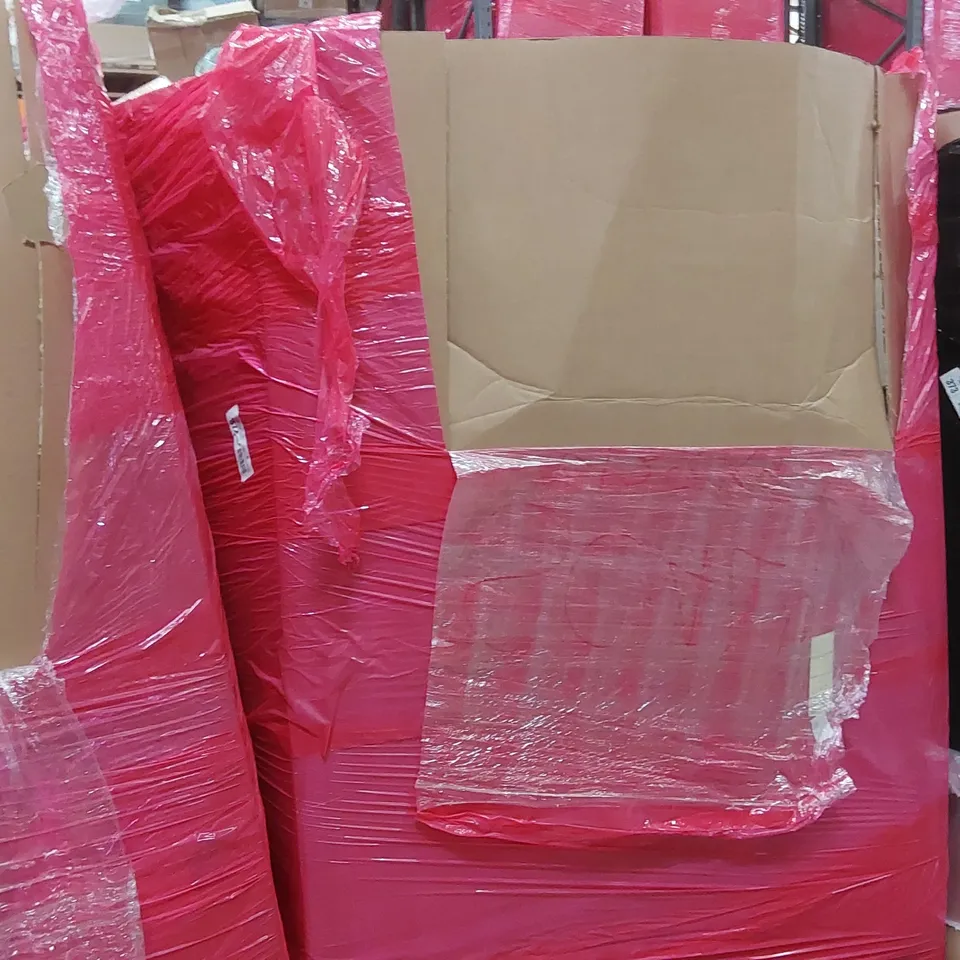 PALLET OF ASSORTED ITEMS INCLUDING: RETRACTABLE SAFETY GATE, HASVREOG SPRAYER, CEILING LIGHT, CALENDARS ECT