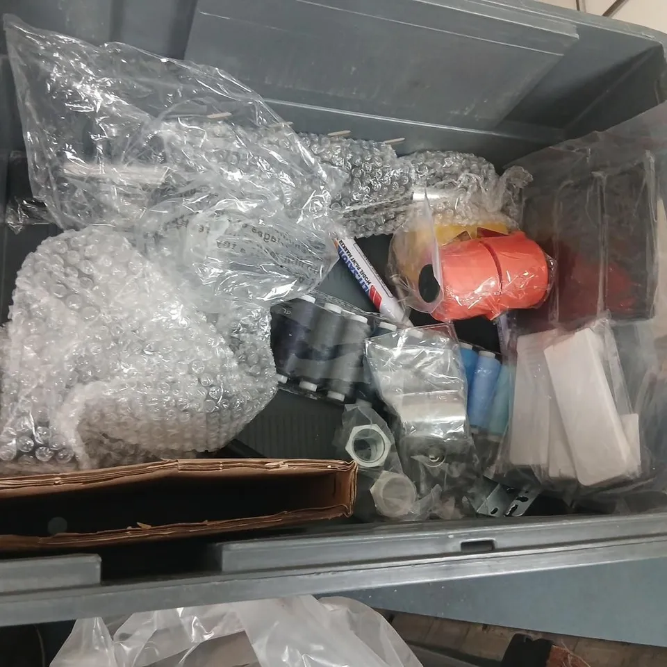 ASSORTED HOUSEHOLD PRODUCTS TO INCLUDE; CRAFTS ASSORTMENT: THREAD SPOOLS, REFILL BAGS AND HARDWARE COMPONENTS