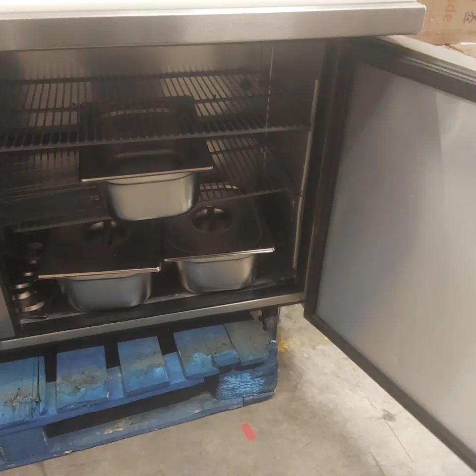 TRUE DOUBLE DOOR PREP COUNTER FRIDGE TSSU-60-24M-B-ST