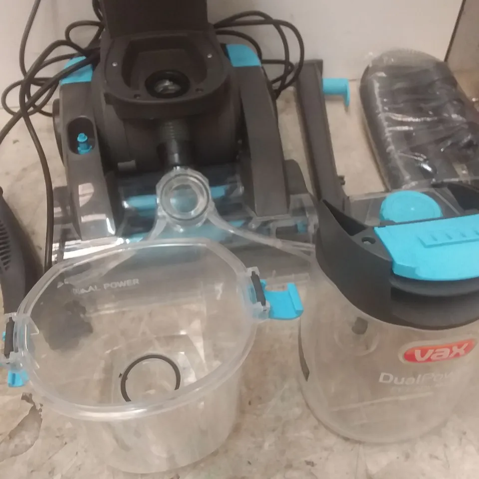 VAX DUAL POWER PET ADVANCE CARPET CLEANER