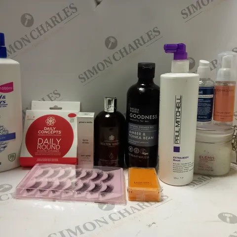 BOX OF APPROX 10 ASSORTED BEAUTY PRODUCTS TO INCLUDE GRACE&STELLA ROSE FACIAL SPRAY, PAUL MITCHELL ROOT LIFTER, ELEMIS SALT SCRUB, ETC