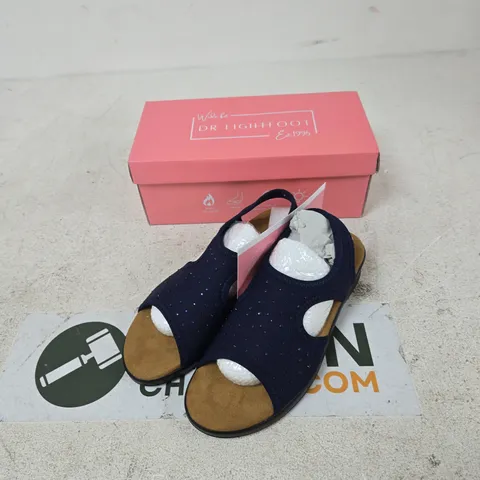 DR. LIGHTFOOT JENNY NAVY WIDE FIT SANDALS – UK 6