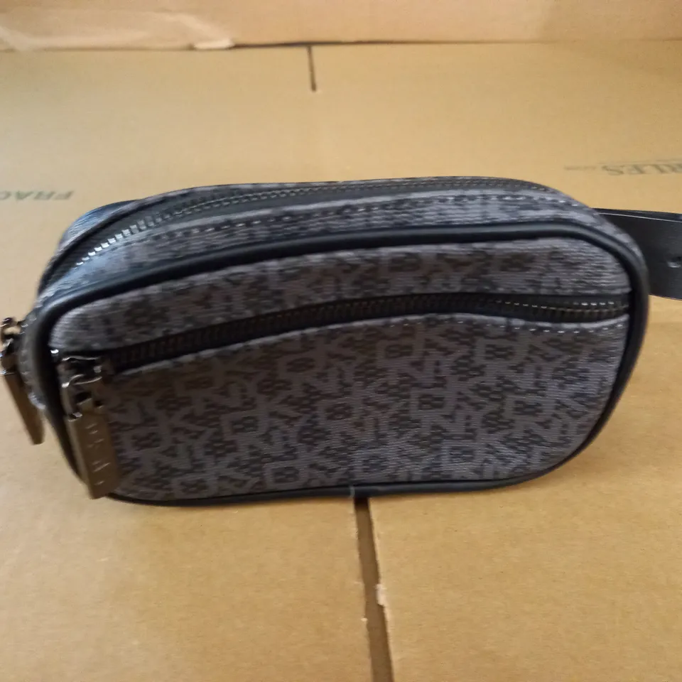 DKNY SMALL BAG WITH BELT STRAP