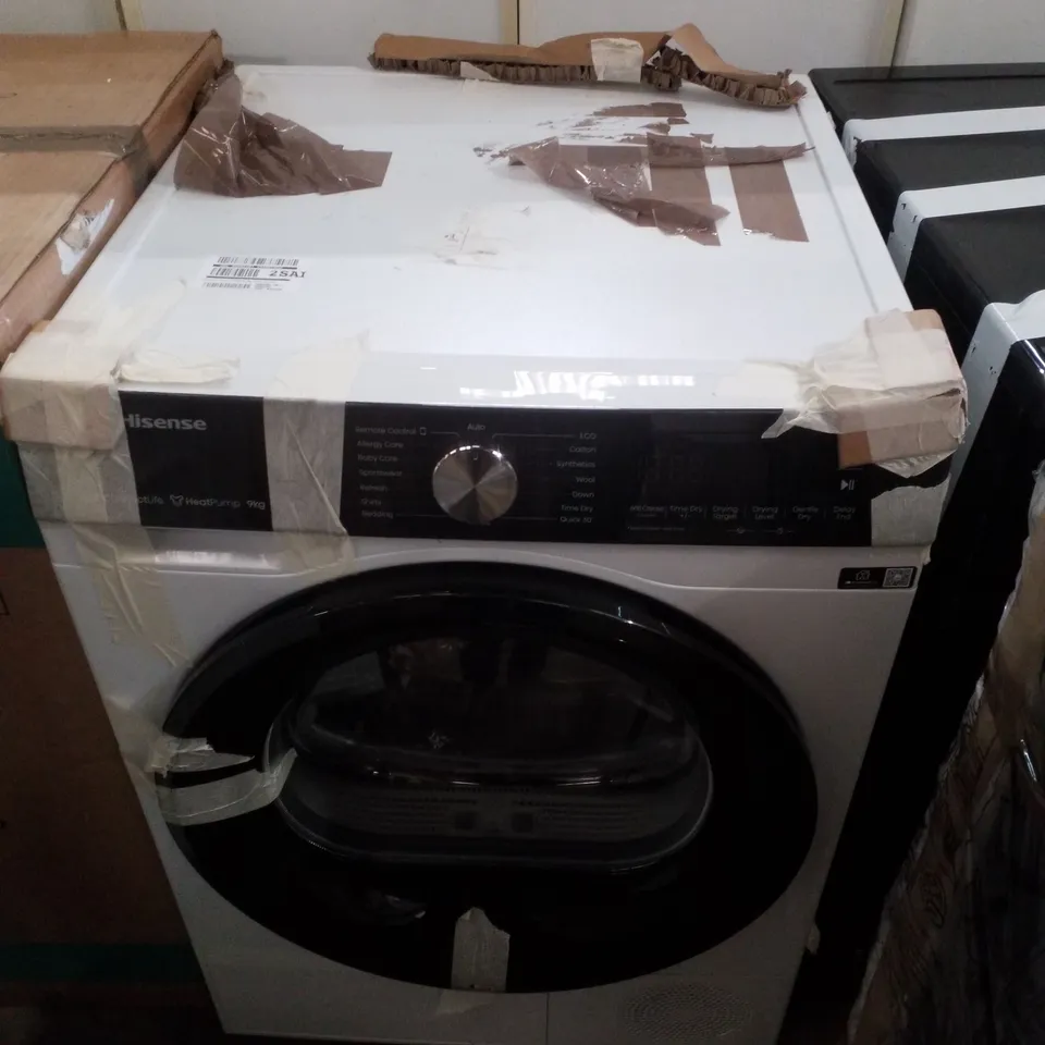 HISENSE 3S SERIES DH3S802BW3 WIFI-ENABLED 8 KG HEAT PUMP TUMBLE DRYER - WHITE